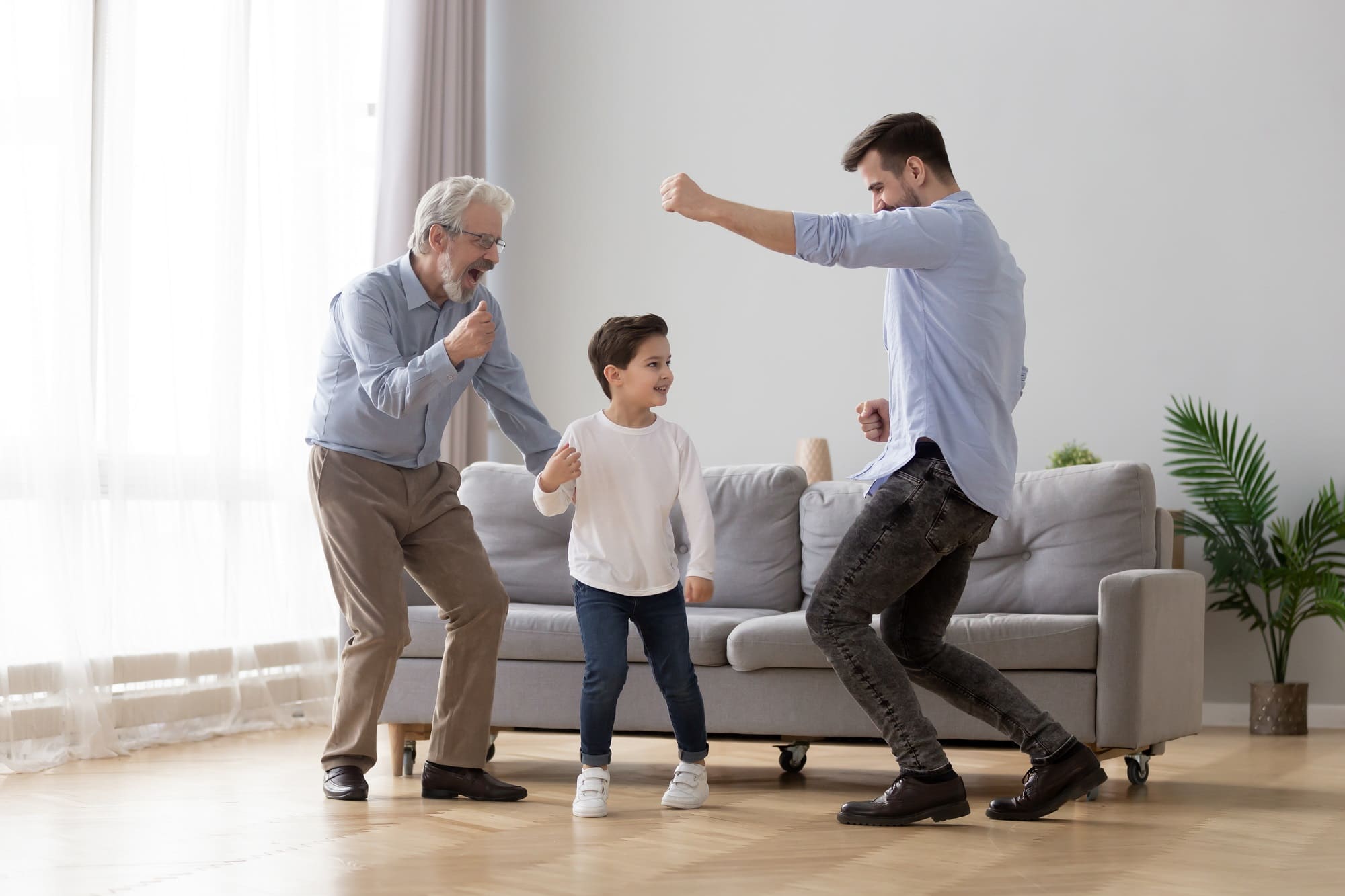 Familiares bailando
